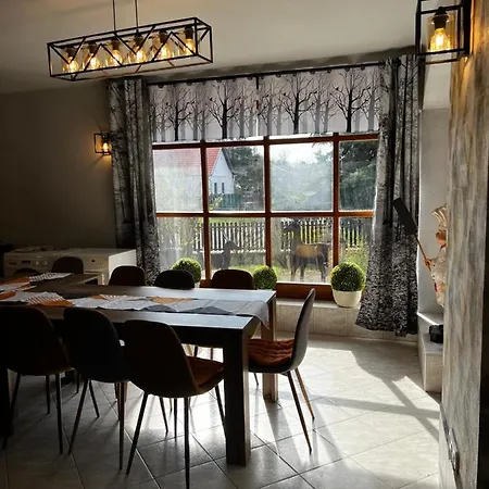 Fuele-muele Elmenyhaz *