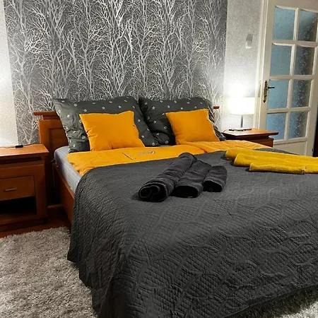 Fuele-muele Elmenyhaz Fule