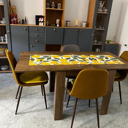 Fuele-muele Elmenyhaz Apartmán *