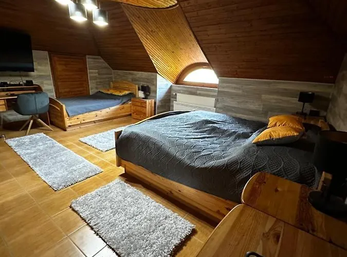 Fuele-muele Elmenyhaz