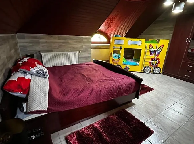 Fuele-muele Elmenyhaz * Fule