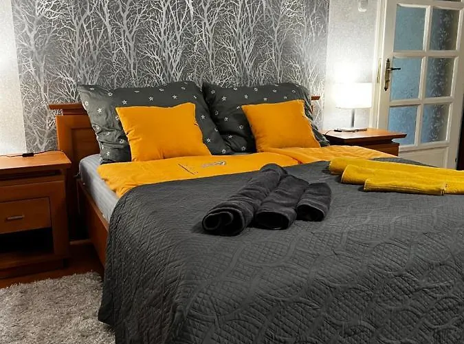 Fuele-muele Elmenyhaz Fule