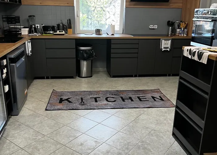 Fuele-muele Elmenyhaz Apartmán Fule